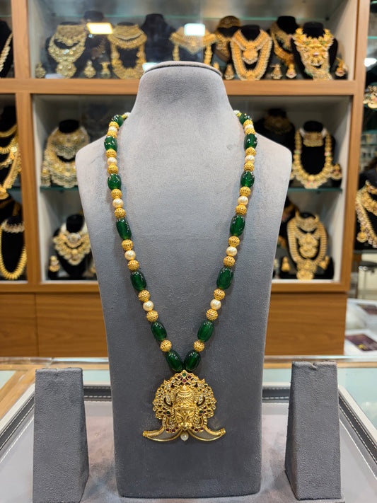 Green Beaded Pearl Temple Necklace