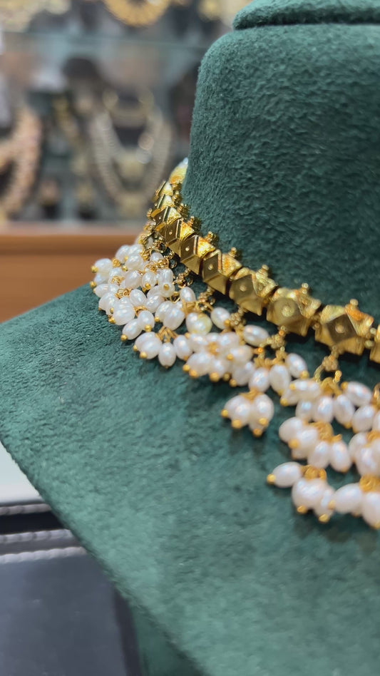 Ivory Pearl Heritage Choker Set